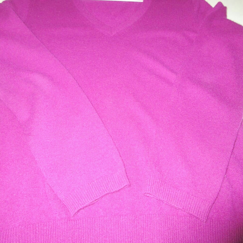 HOLT RENFREW  sweater 100% cashmere - Picture 5 of 5